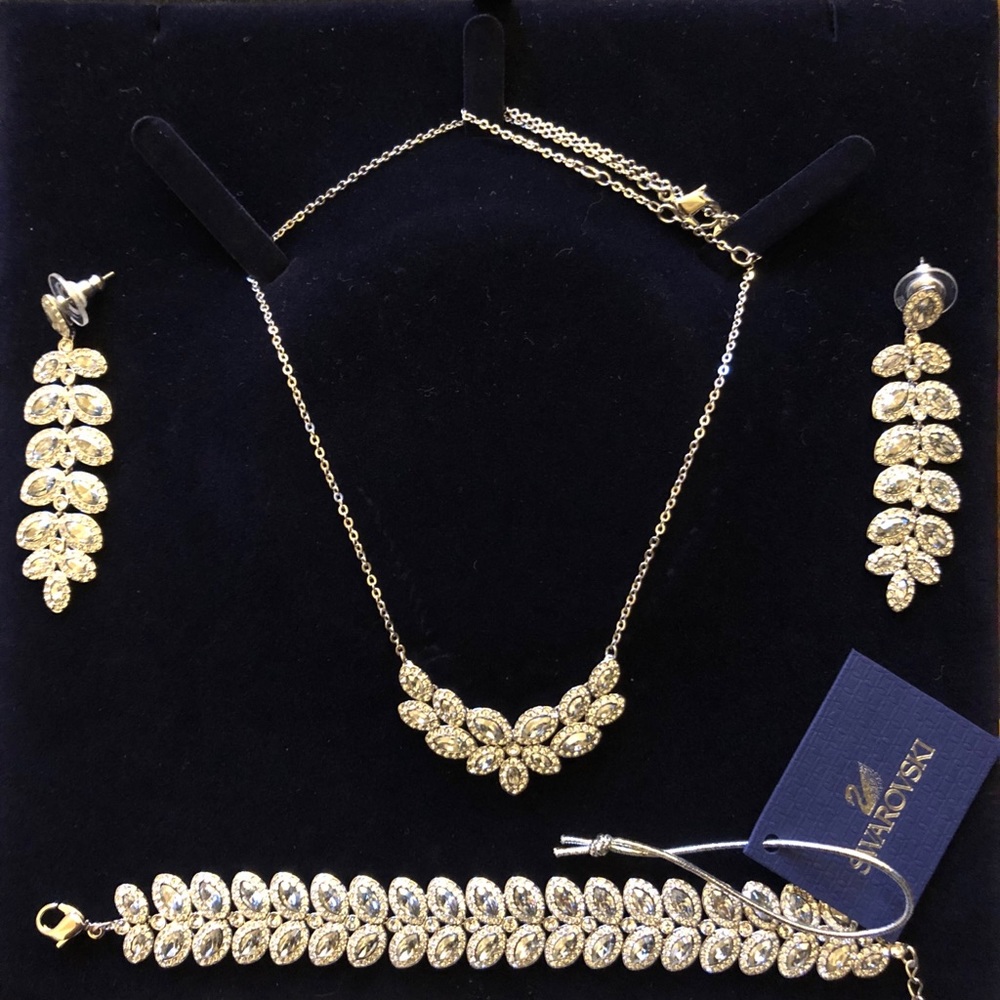 NWT Swarovski Necklace, Bracelet, and Earrings